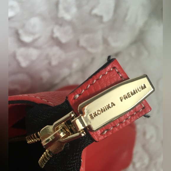 AB ASIA BELLUCCI leather Handbag. Like new, excellent condition. Red tomatoe. - Picture 4 of 13